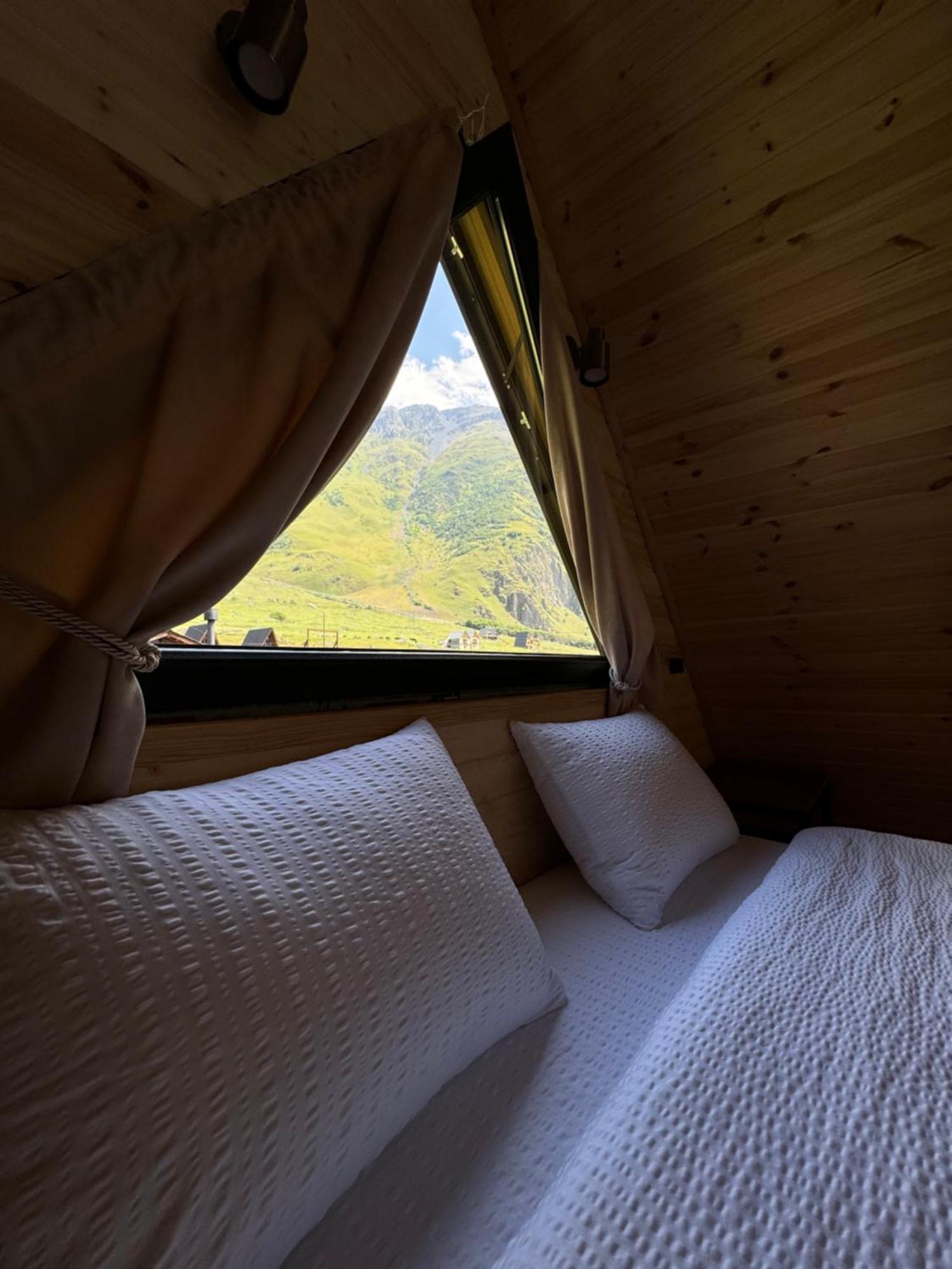 Outdoor Cottages Kazbegi Exterior photo